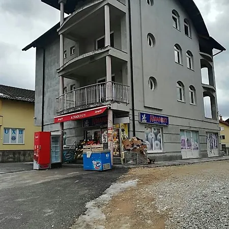 Stanisic Pensión 3*