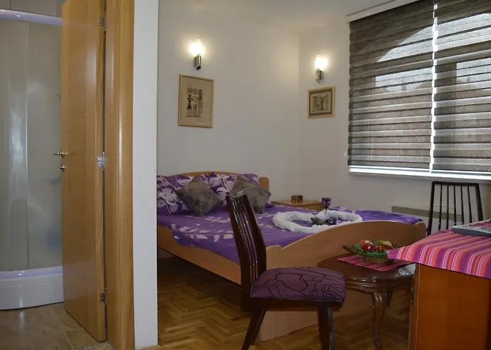 Stanisic Guest house 3*